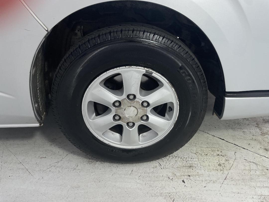 Photo '9' of Toyota Hiace