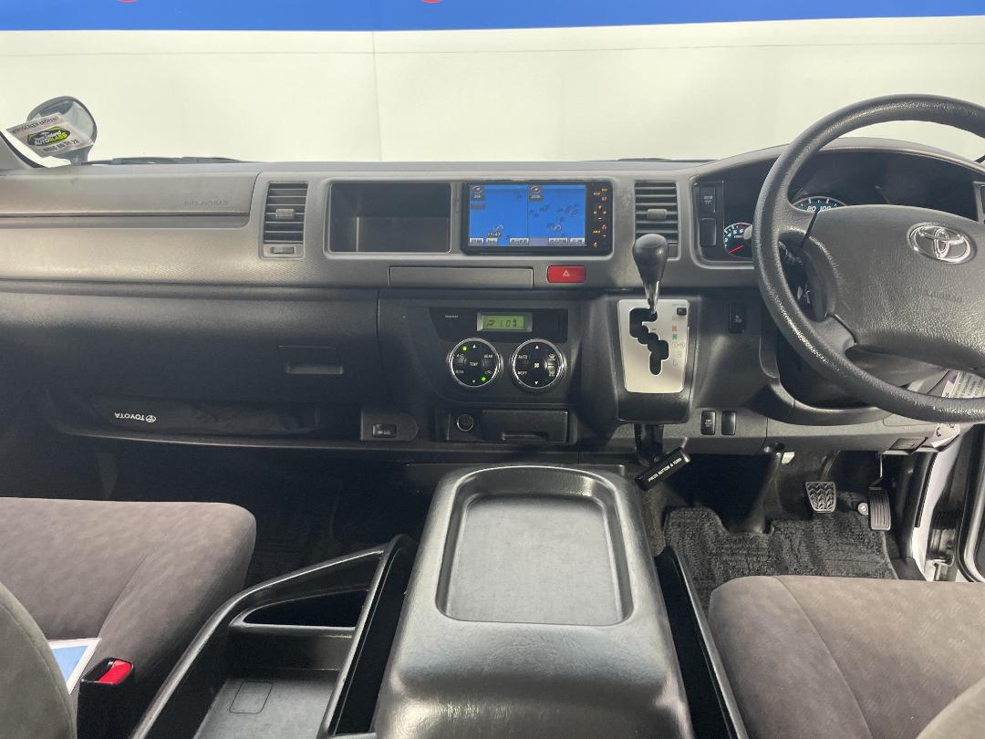 Photo '18' of Toyota Hiace