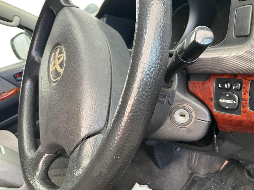 Photo '11' of Toyota Hiace