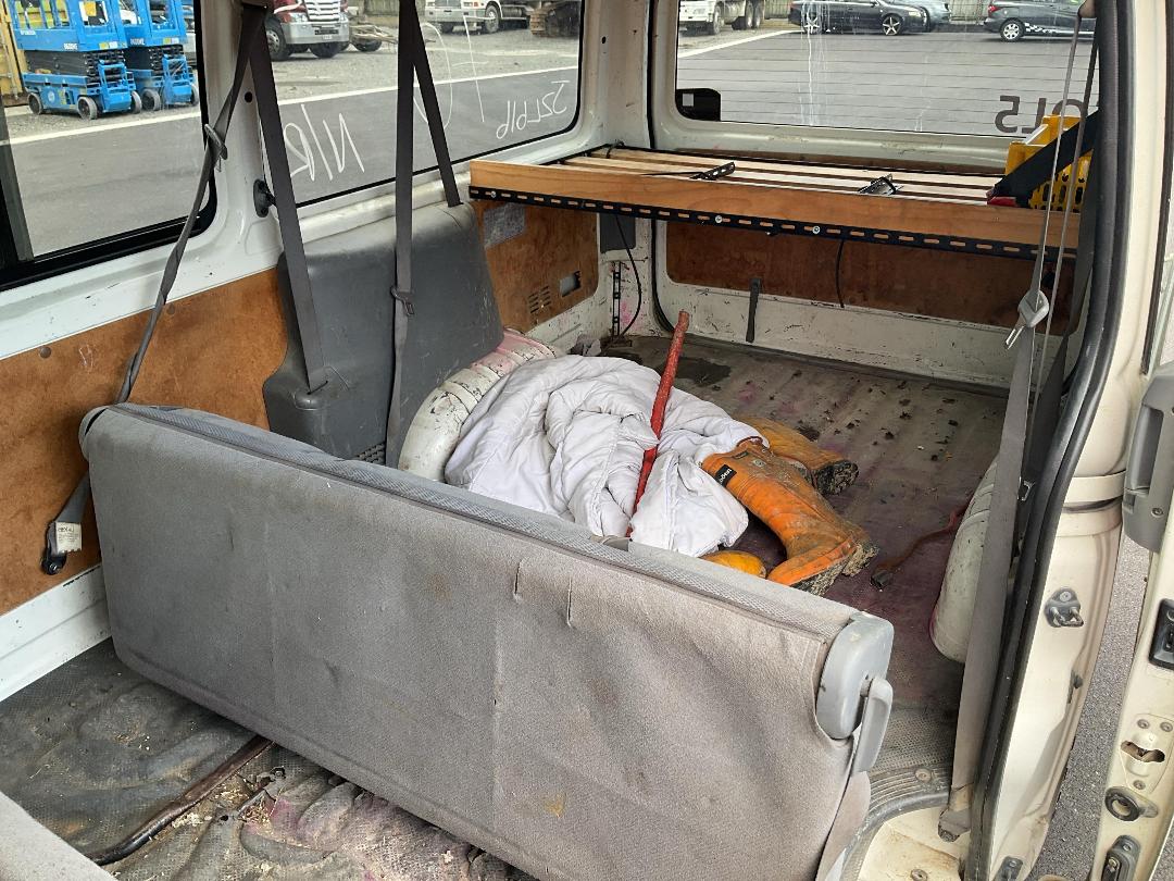 Photo '13' of Toyota Hiace Photo '13' of Toyota Hiace