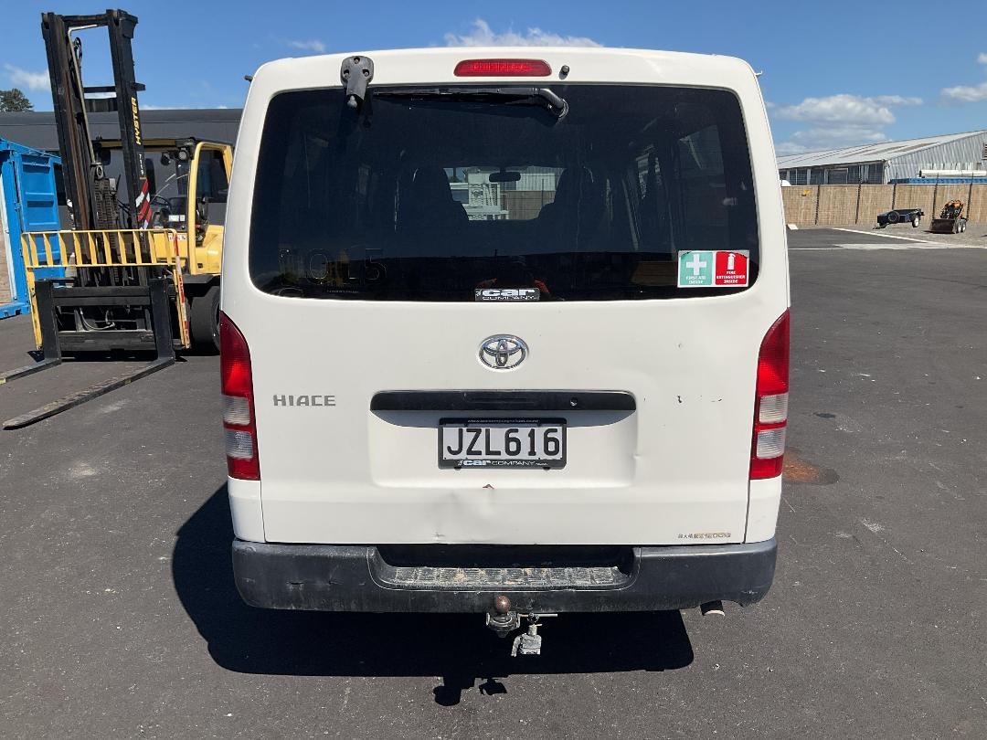 Photo '3' of Toyota Hiace Photo '3' of Toyota Hiace