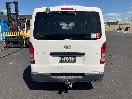 Thumbnail '3' of Toyota Hiace