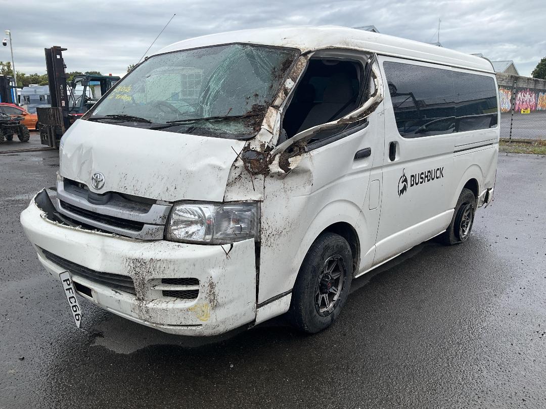 Photo '3' of Toyota Hiace Photo '3' of Toyota Hiace