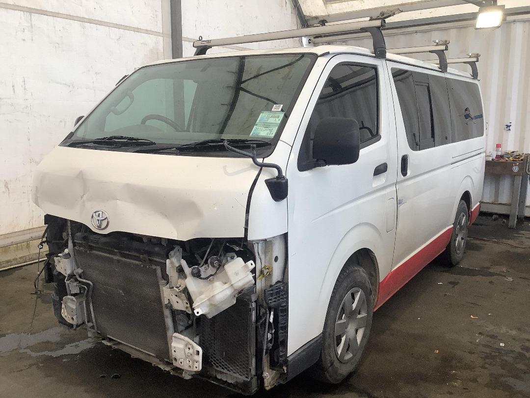 Photo '2' of Toyota Hiace DX