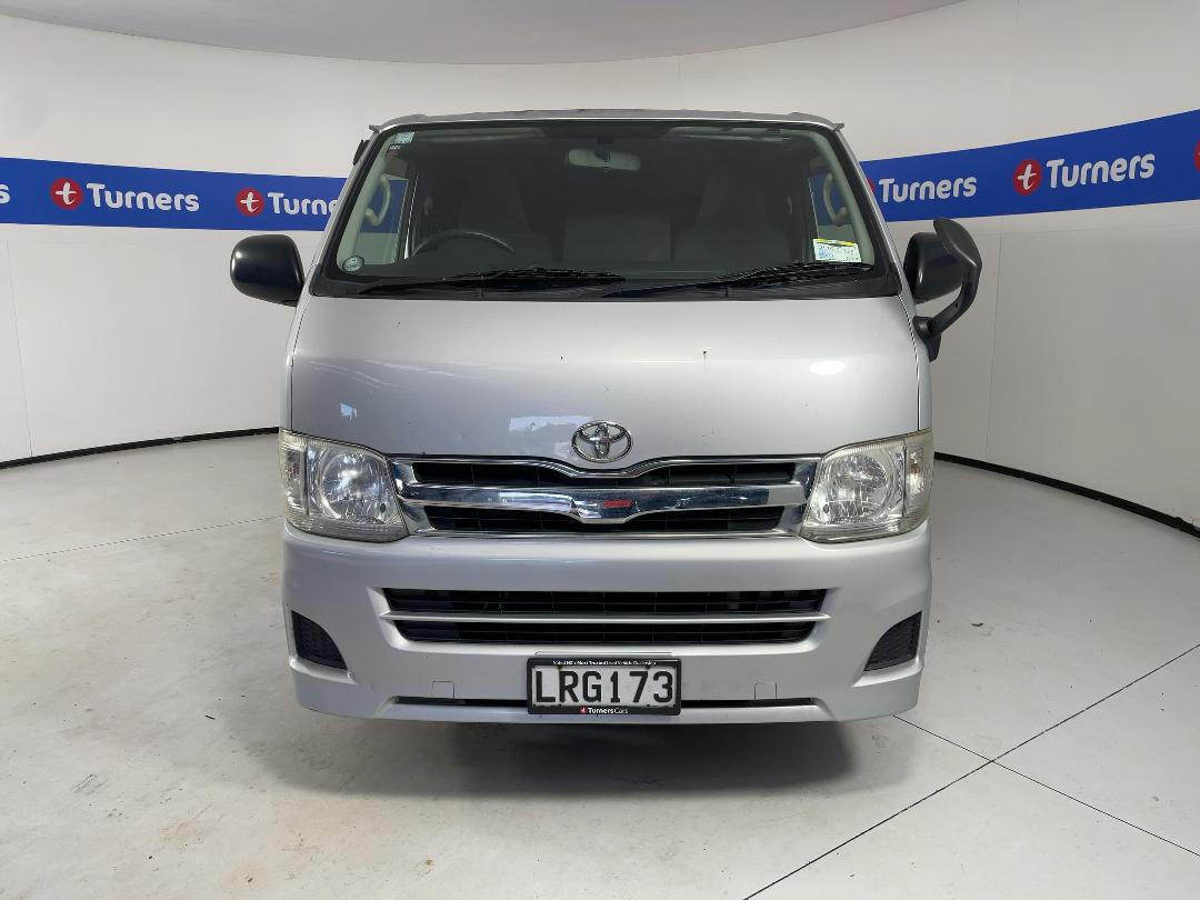 Photo '2' of Toyota Hiace