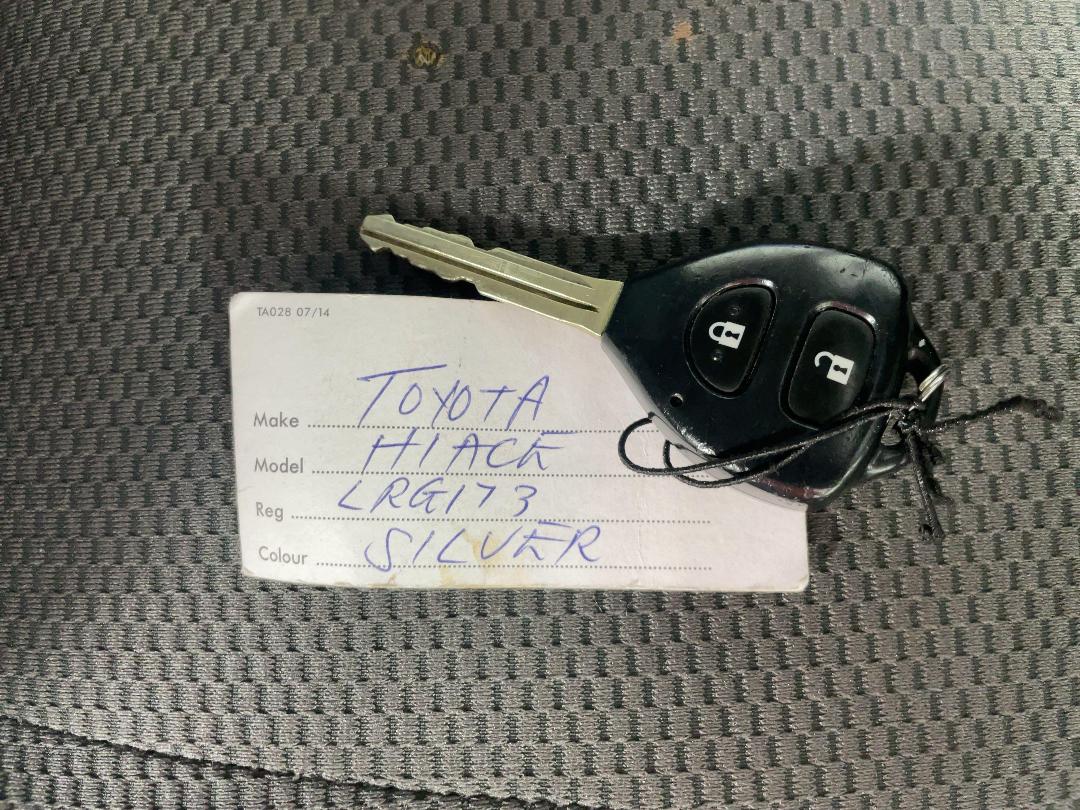 Photo '22' of Toyota Hiace