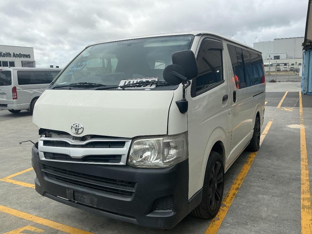 Photo '8' of Toyota Hiace DX Photo '8' of Toyota Hiace DX