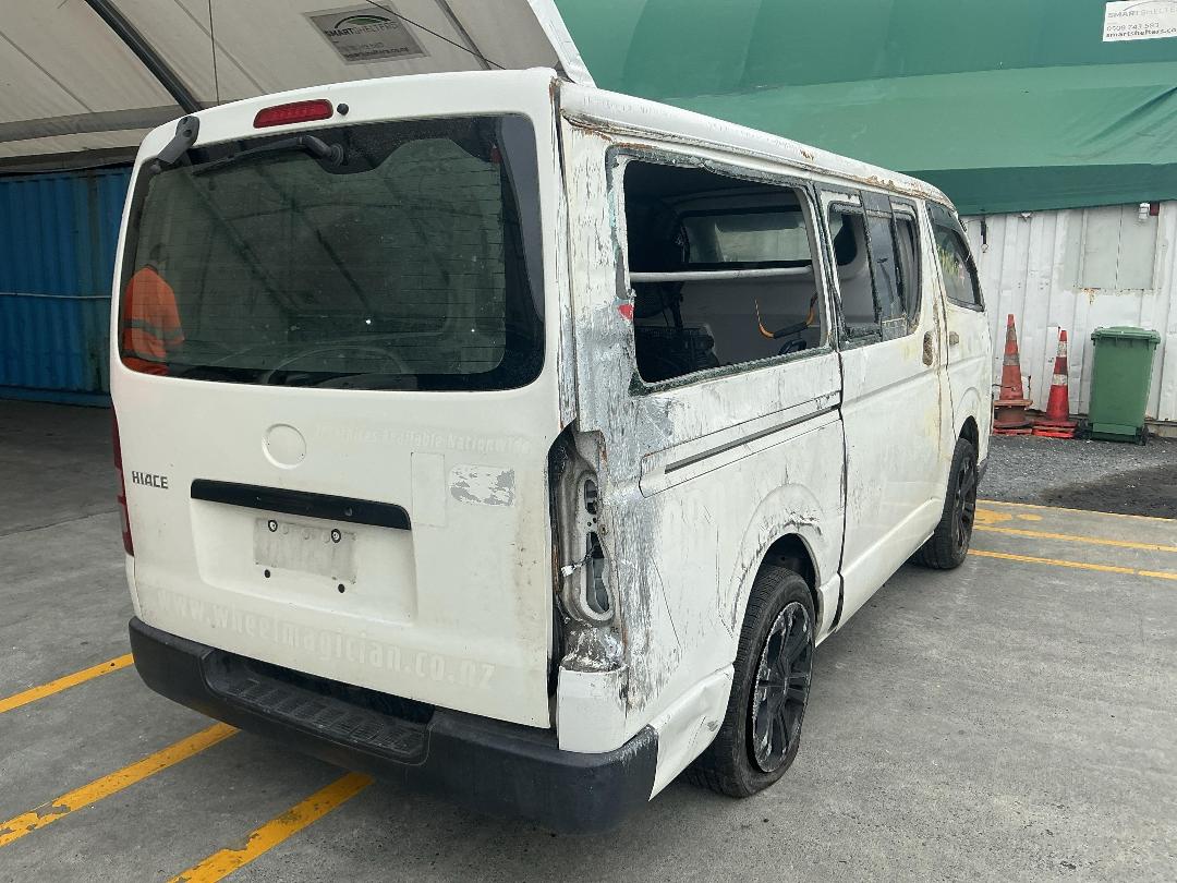 Photo '9' of Toyota Hiace DX Photo '9' of Toyota Hiace DX