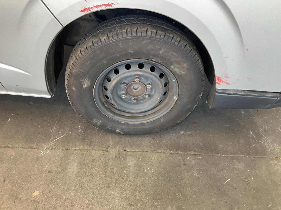 Photo '2' of Toyota Hiace Regius ACE