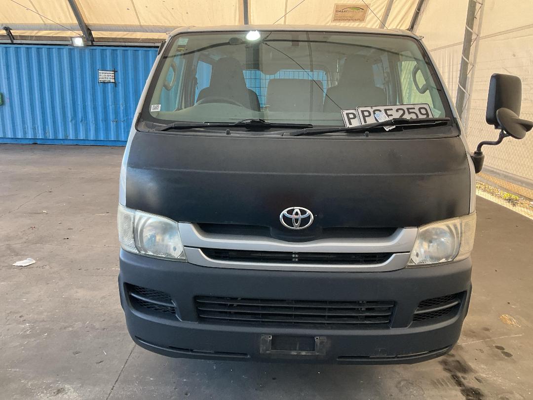 Photo '5' of Toyota Hiace Regius ACE