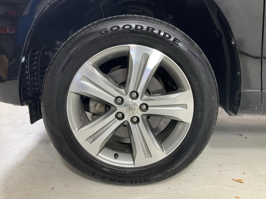 Photo '10' of Toyota Highlander