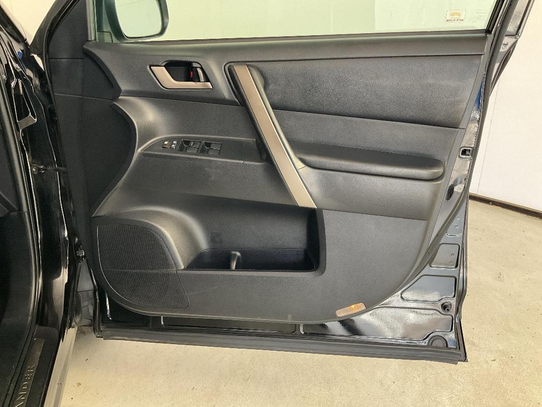 Photo '15' of Toyota Highlander