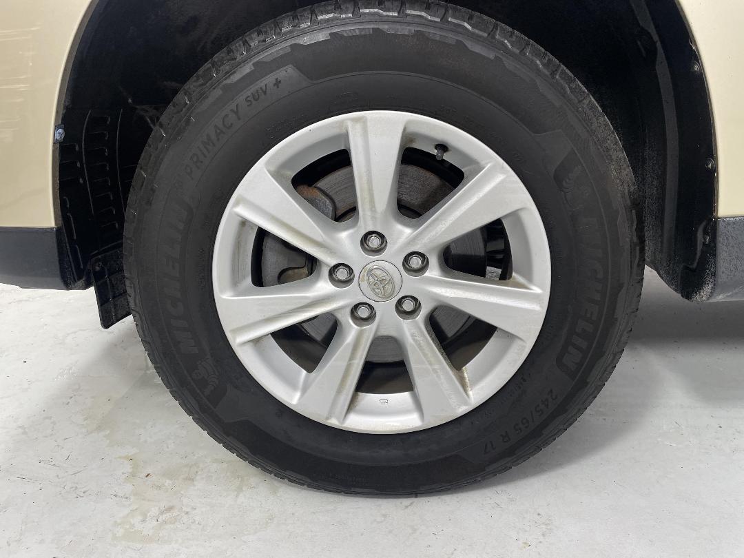 Photo '10' of Toyota Highlander