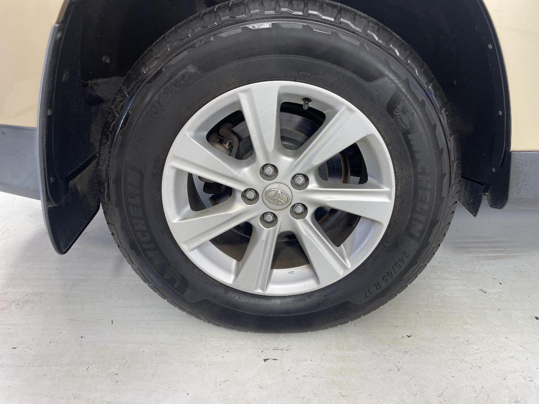 Photo '12' of Toyota Highlander