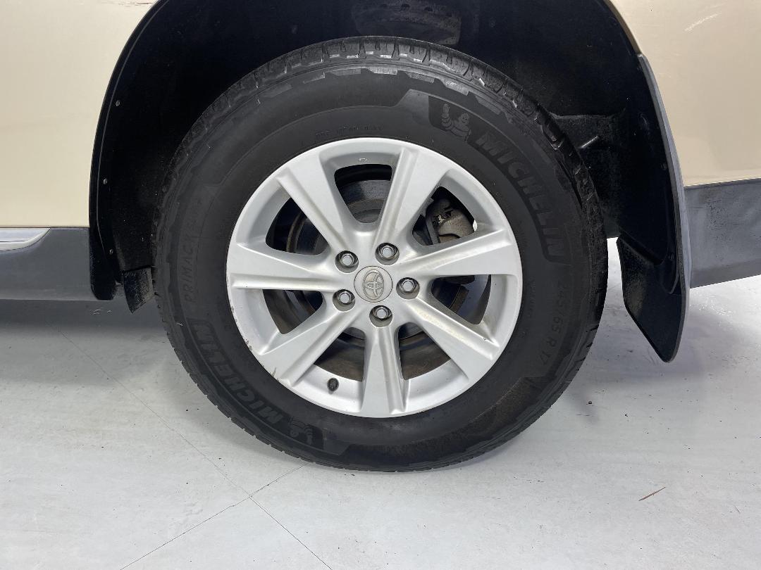 Photo '11' of Toyota Highlander