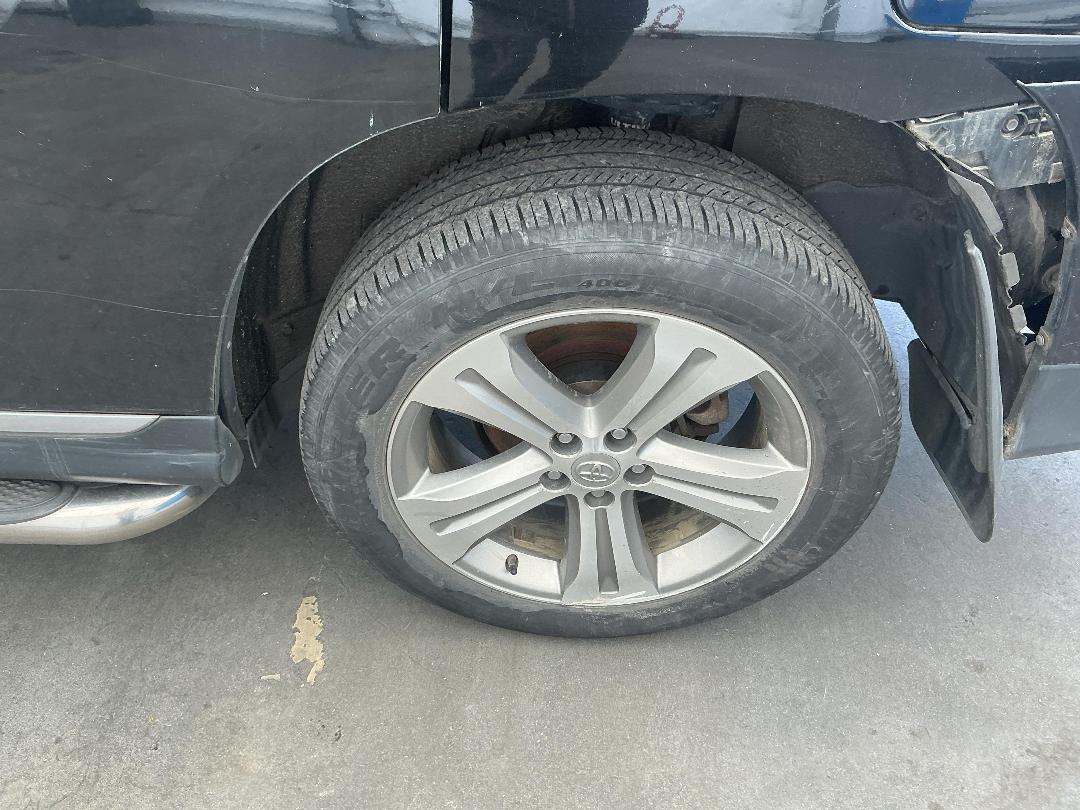 Photo '13' of Toyota Highlander LTD WGN5 Photo '13' of Toyota Highlander LTD WGN5