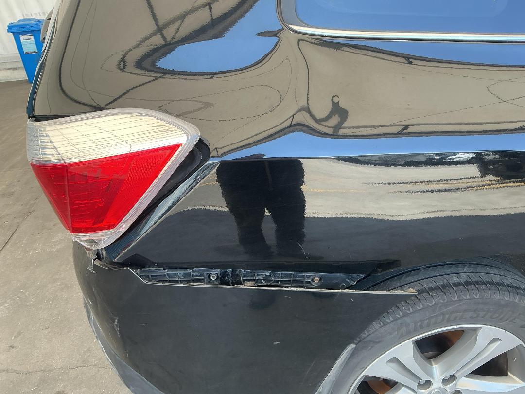 Photo '22' of Toyota Highlander LTD WGN5 Photo '22' of Toyota Highlander LTD WGN5