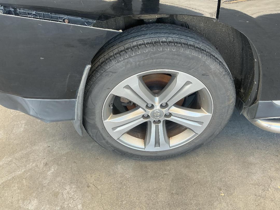 Photo '23' of Toyota Highlander LTD WGN5 Photo '23' of Toyota Highlander LTD WGN5