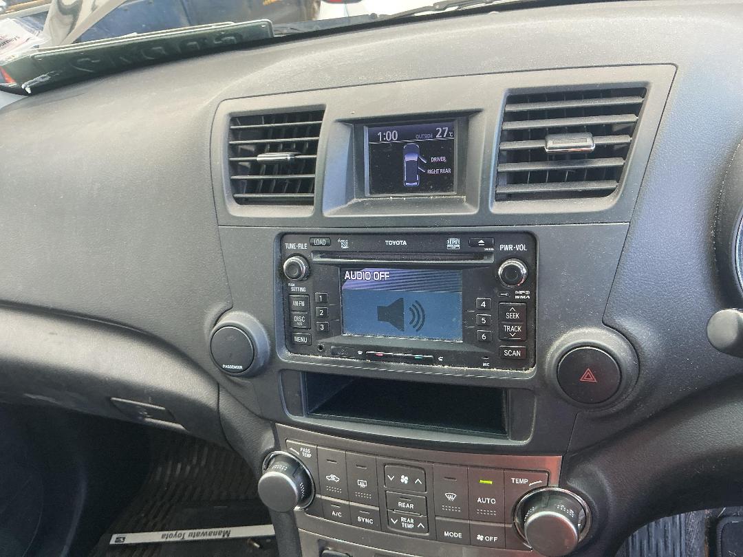 Photo '30' of Toyota Highlander LTD WGN5 Photo '30' of Toyota Highlander LTD WGN5