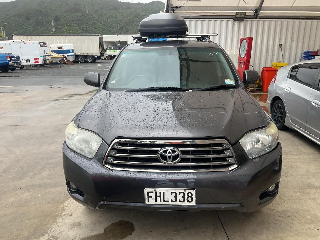 Photo '2' of Toyota Highlander LTD WGN5 Photo '2' of Toyota Highlander LTD WGN5