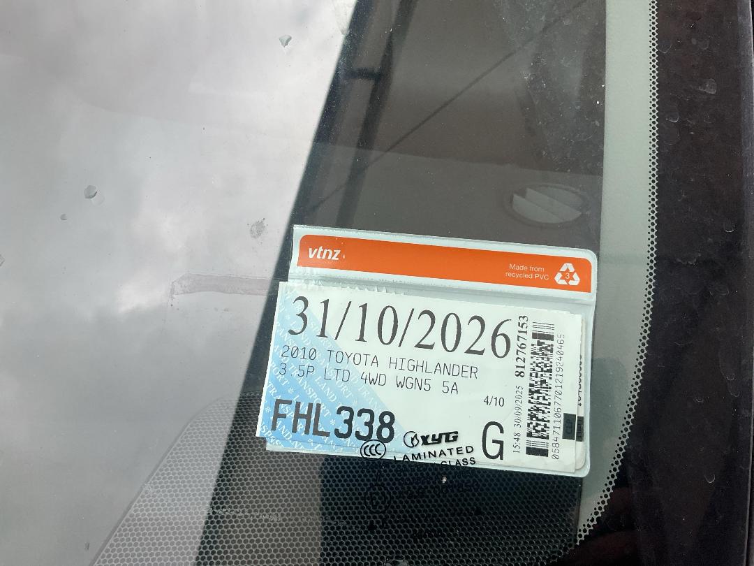 Photo '12' of Toyota Highlander LTD WGN5 Photo '12' of Toyota Highlander LTD WGN5