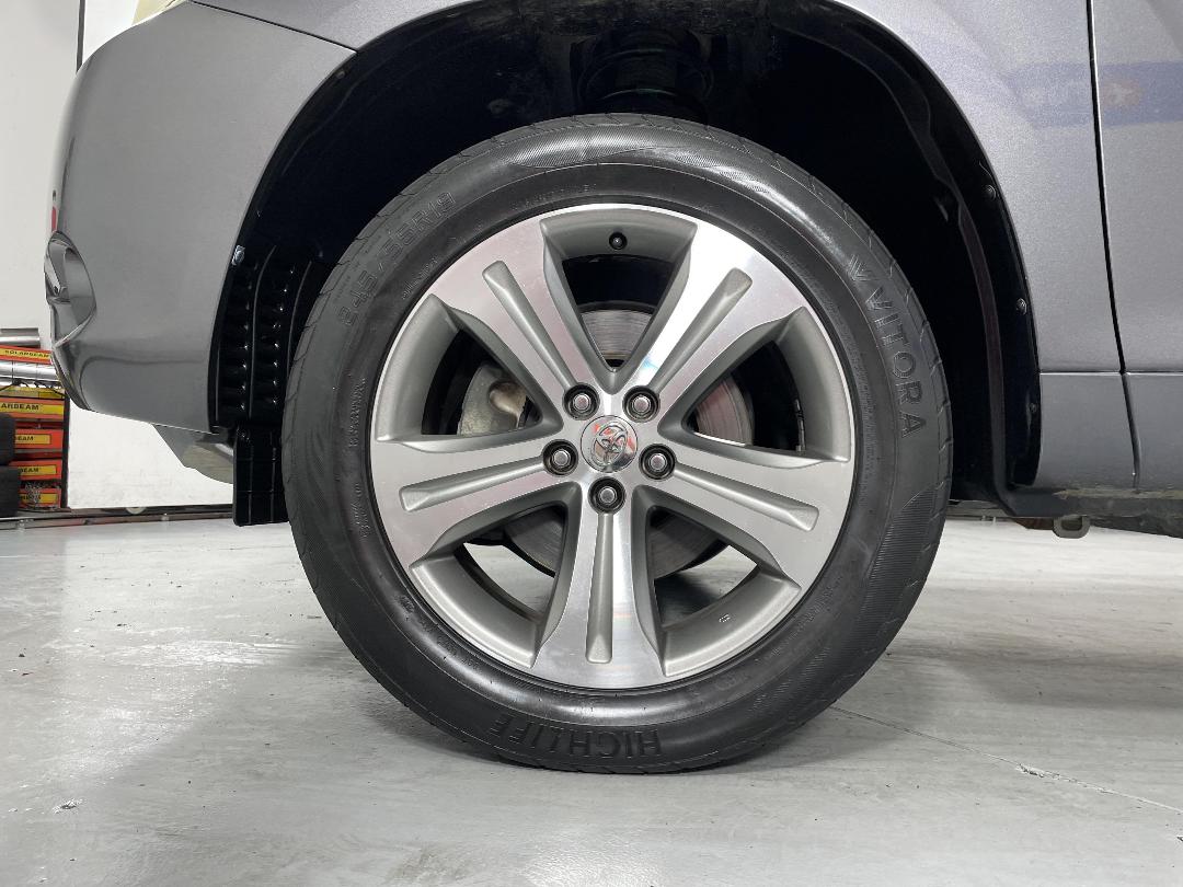 Photo '10' of Toyota Highlander Photo '10' of Toyota Highlander