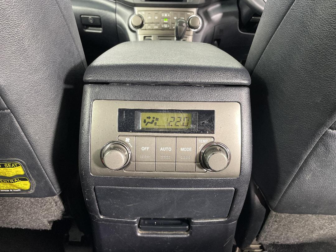 Photo '31' of Toyota Highlander Photo '31' of Toyota Highlander