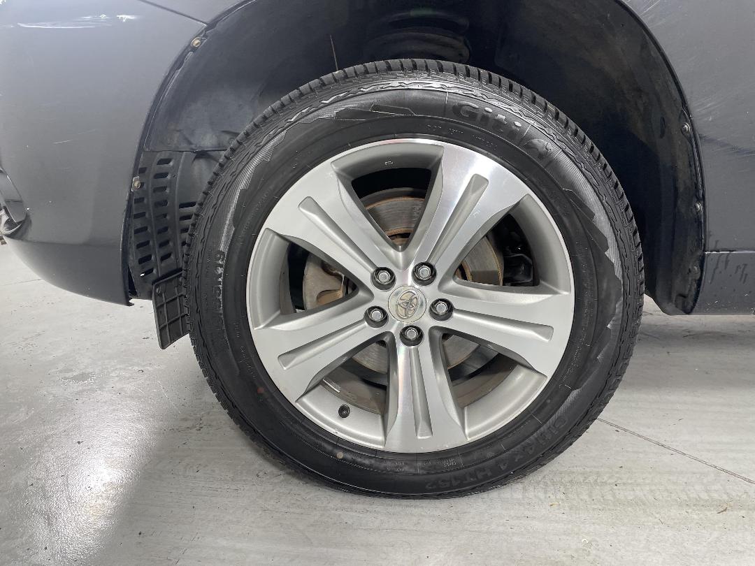 Photo '10' of Toyota Highlander