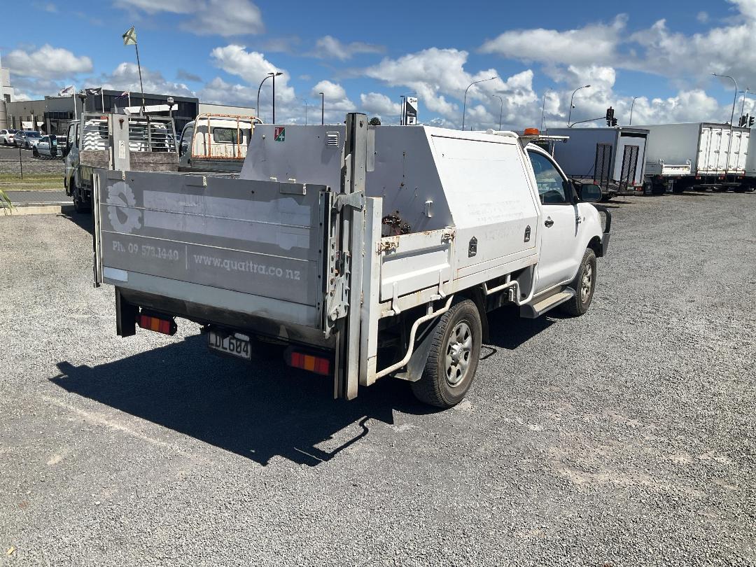 Photo '7' of Toyota Hilux Photo '7' of Toyota Hilux