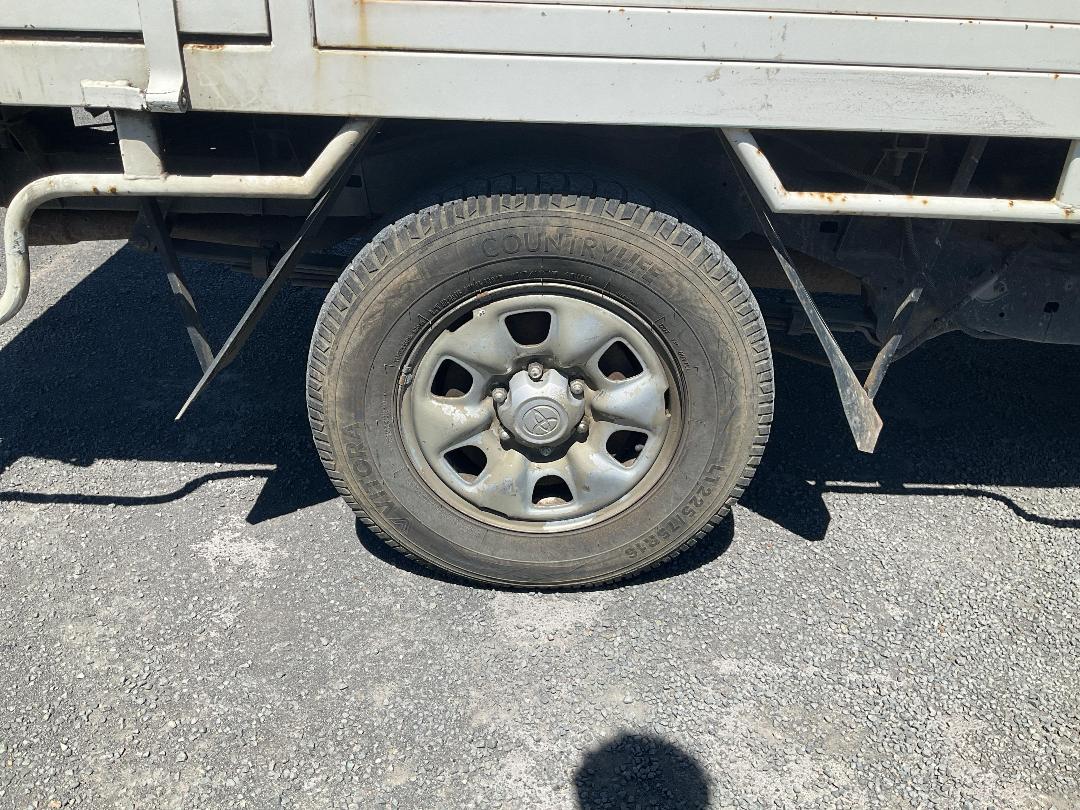 Photo '12' of Toyota Hilux Photo '12' of Toyota Hilux