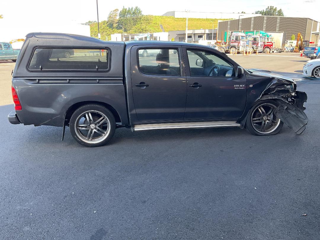 Photo '5' of Toyota Hilux TD DC Photo '5' of Toyota Hilux TD DC