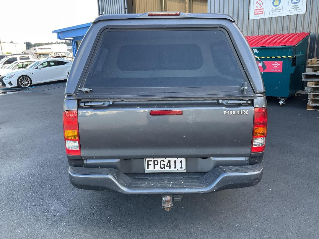 Photo '7' of Toyota Hilux TD DC Photo '7' of Toyota Hilux TD DC