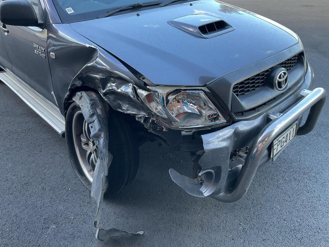 Photo '14' of Toyota Hilux TD DC Photo '14' of Toyota Hilux TD DC