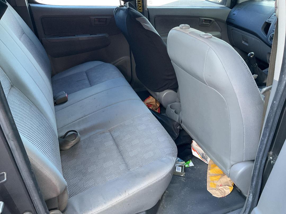 Photo '19' of Toyota Hilux TD DC Photo '19' of Toyota Hilux TD DC