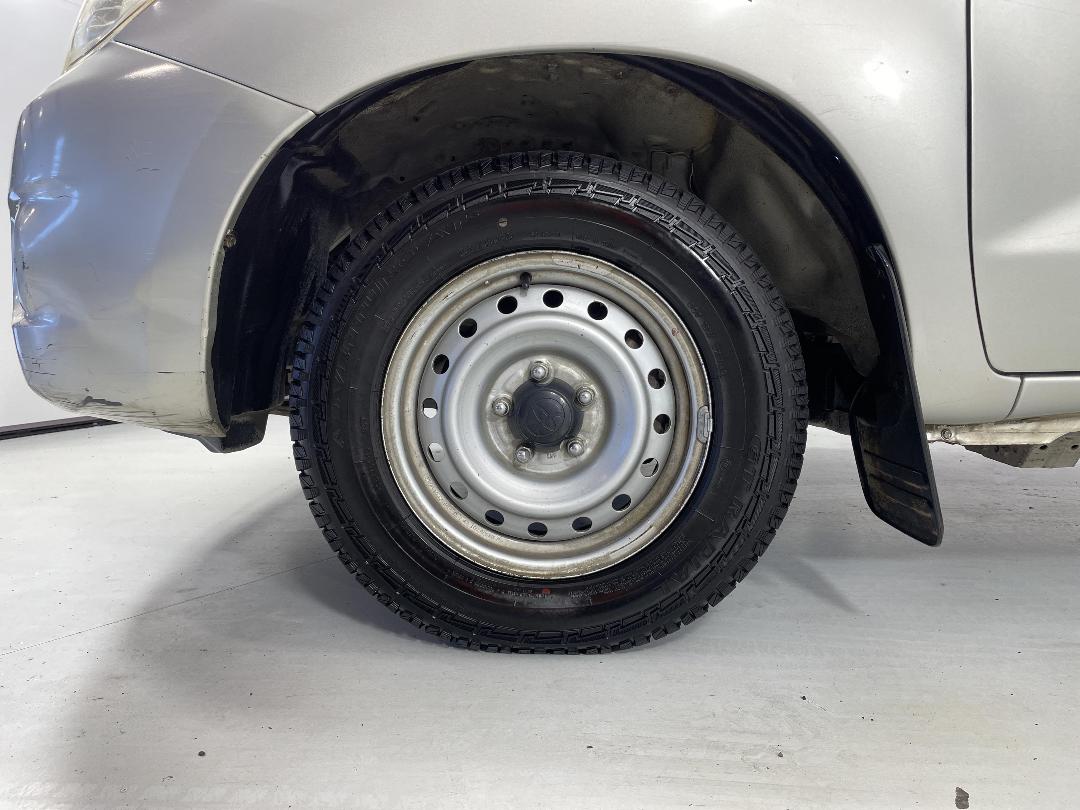 Photo '10' of Toyota Hilux