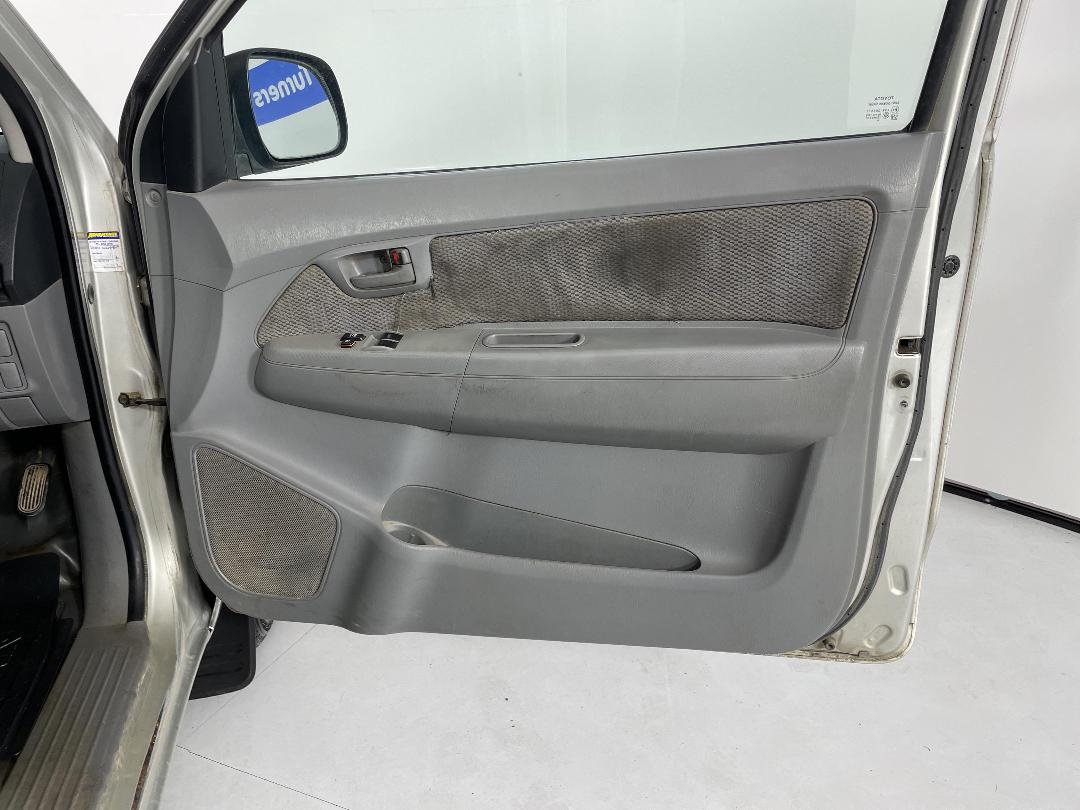 Photo '15' of Toyota Hilux