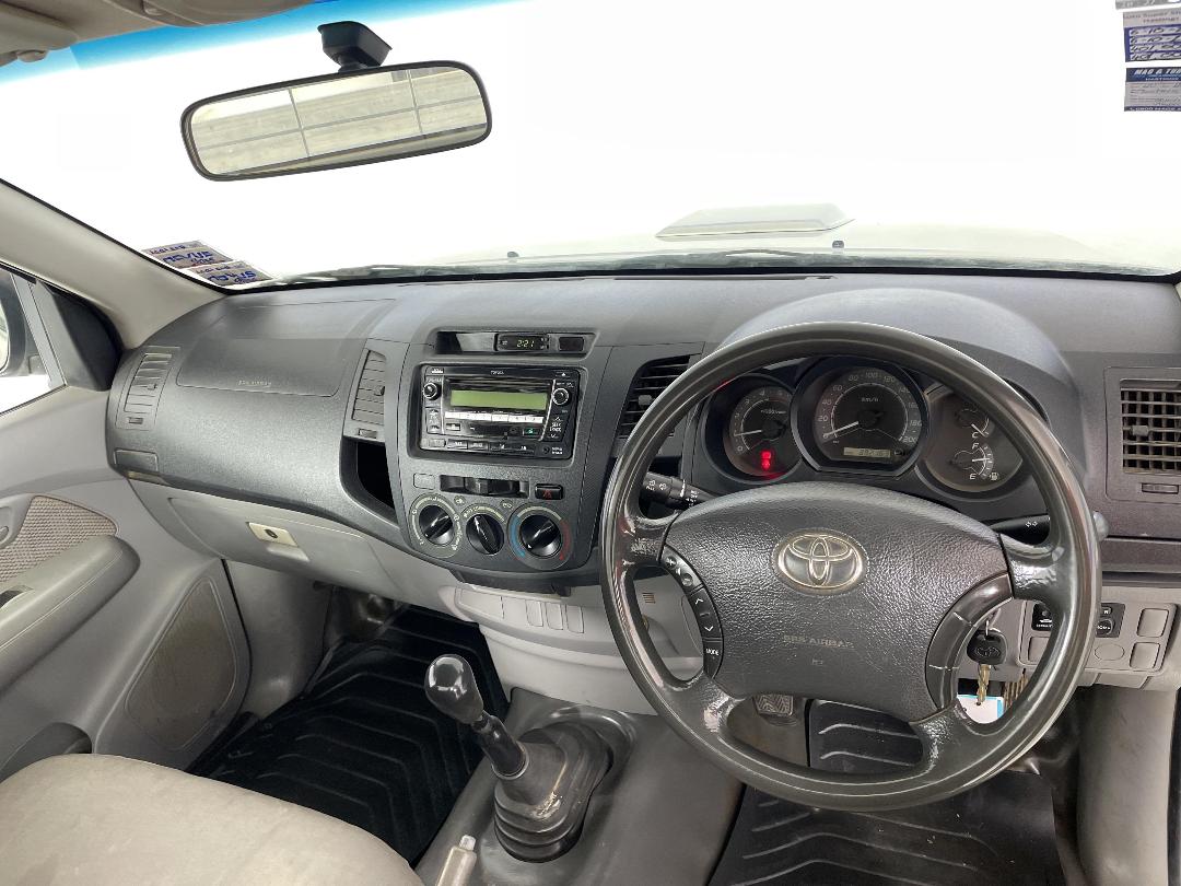 Photo '17' of Toyota Hilux