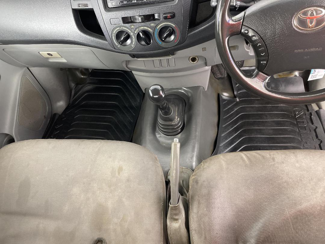 Photo '18' of Toyota Hilux