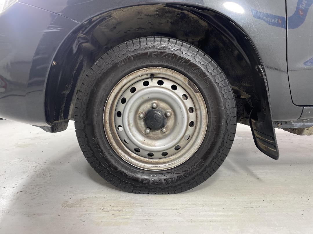 Photo '10' of Toyota Hilux