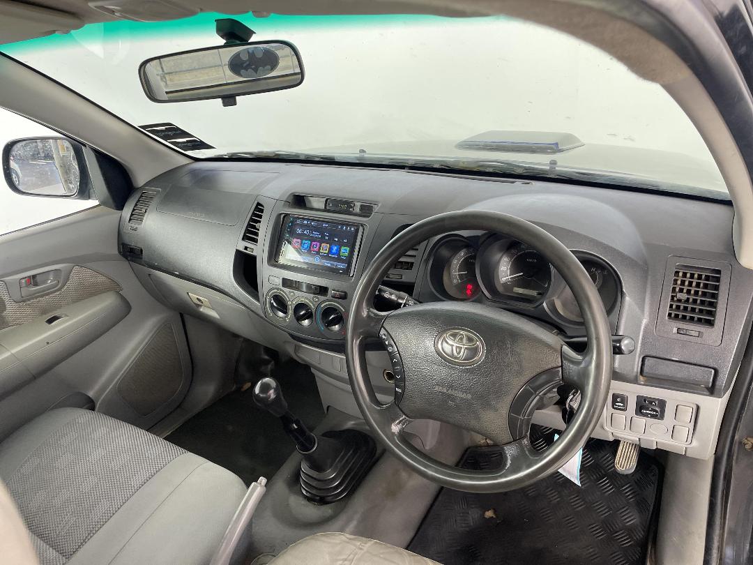 Photo '17' of Toyota Hilux