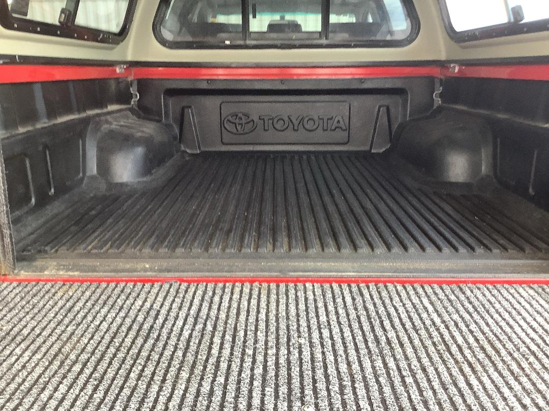 Photo '6' of Toyota Hilux TD SR5 DC Photo '6' of Toyota Hilux TD SR5 DC