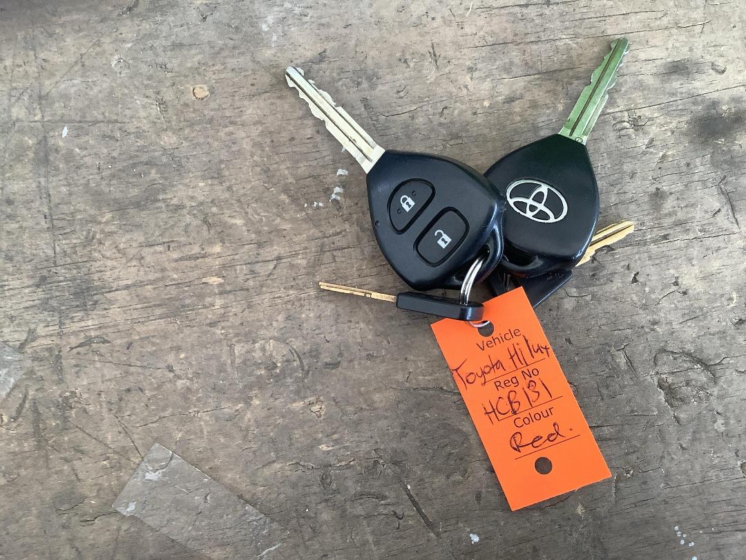 Photo '16' of Toyota Hilux TD SR5 DC Photo '16' of Toyota Hilux TD SR5 DC