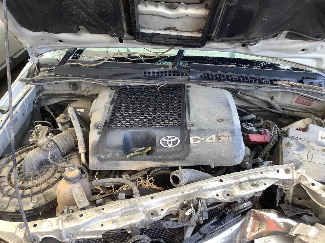 Photo '15' of Toyota Hilux TD SR5 DC