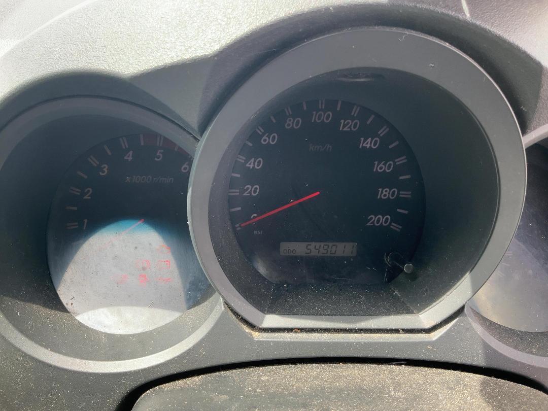 Photo '16' of Toyota Hilux TD SR5 DC