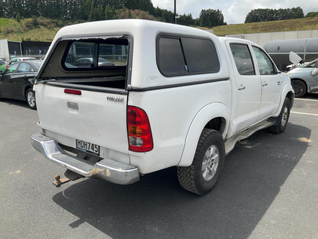 Photo '7' of Toyota Hilux TD SR5 DC