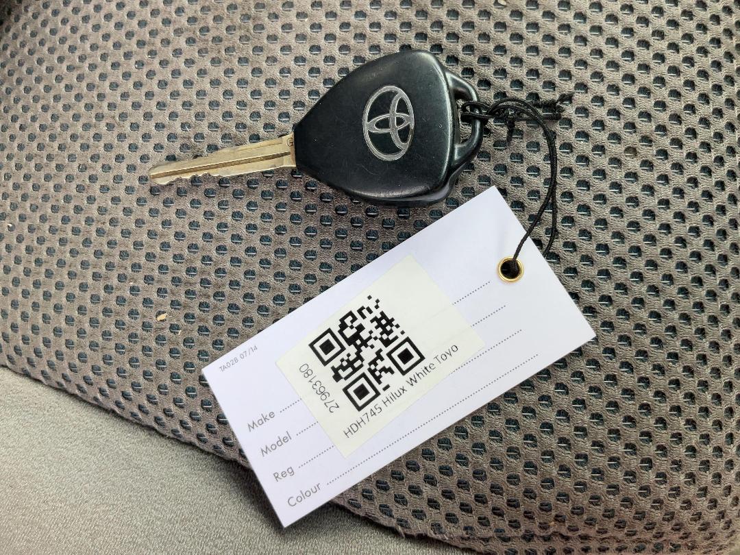 Photo '22' of Toyota Hilux TD SR5 DC