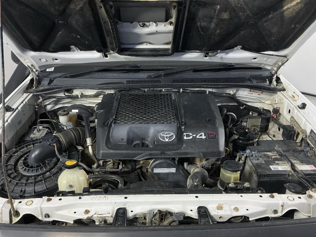 Photo '13' of Toyota Hilux