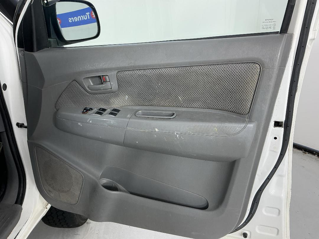 Photo '15' of Toyota Hilux