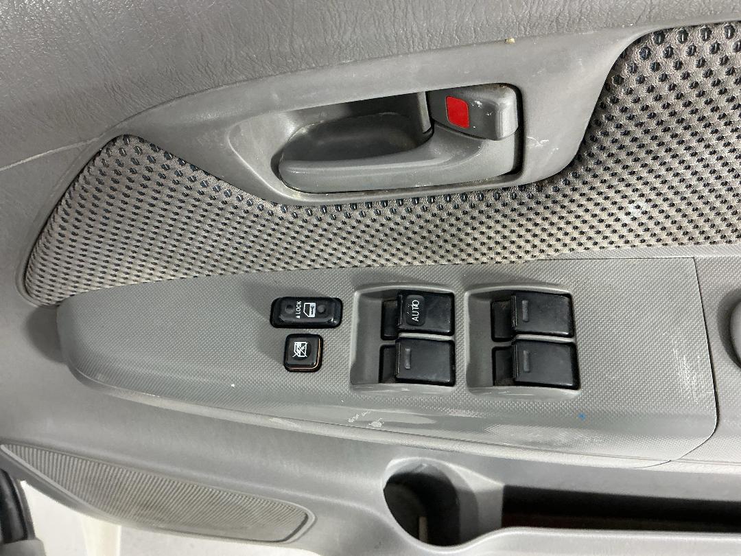 Photo '24' of Toyota Hilux