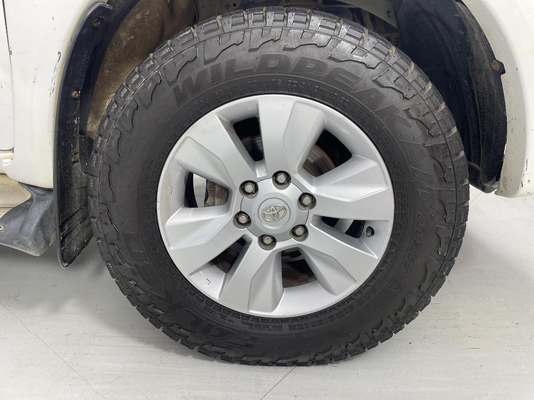 Photo '9' of Toyota Hilux Photo '9' of Toyota Hilux